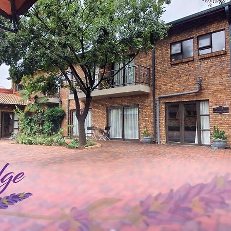 Aero Lodge Guest House Middelburg  Exterior photo