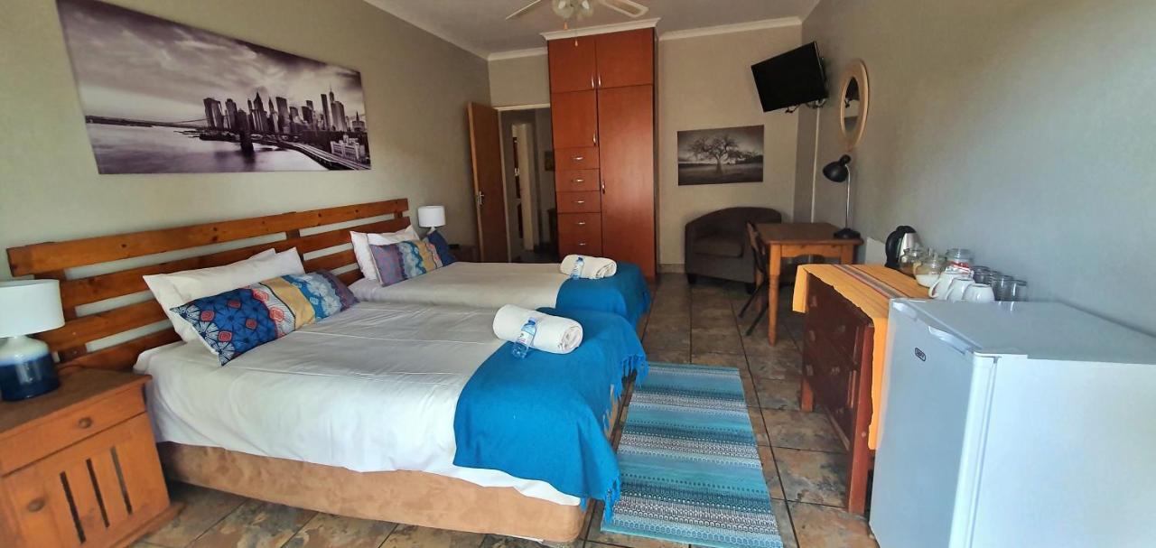 Aero Lodge Guest House Middelburg  Exterior photo
